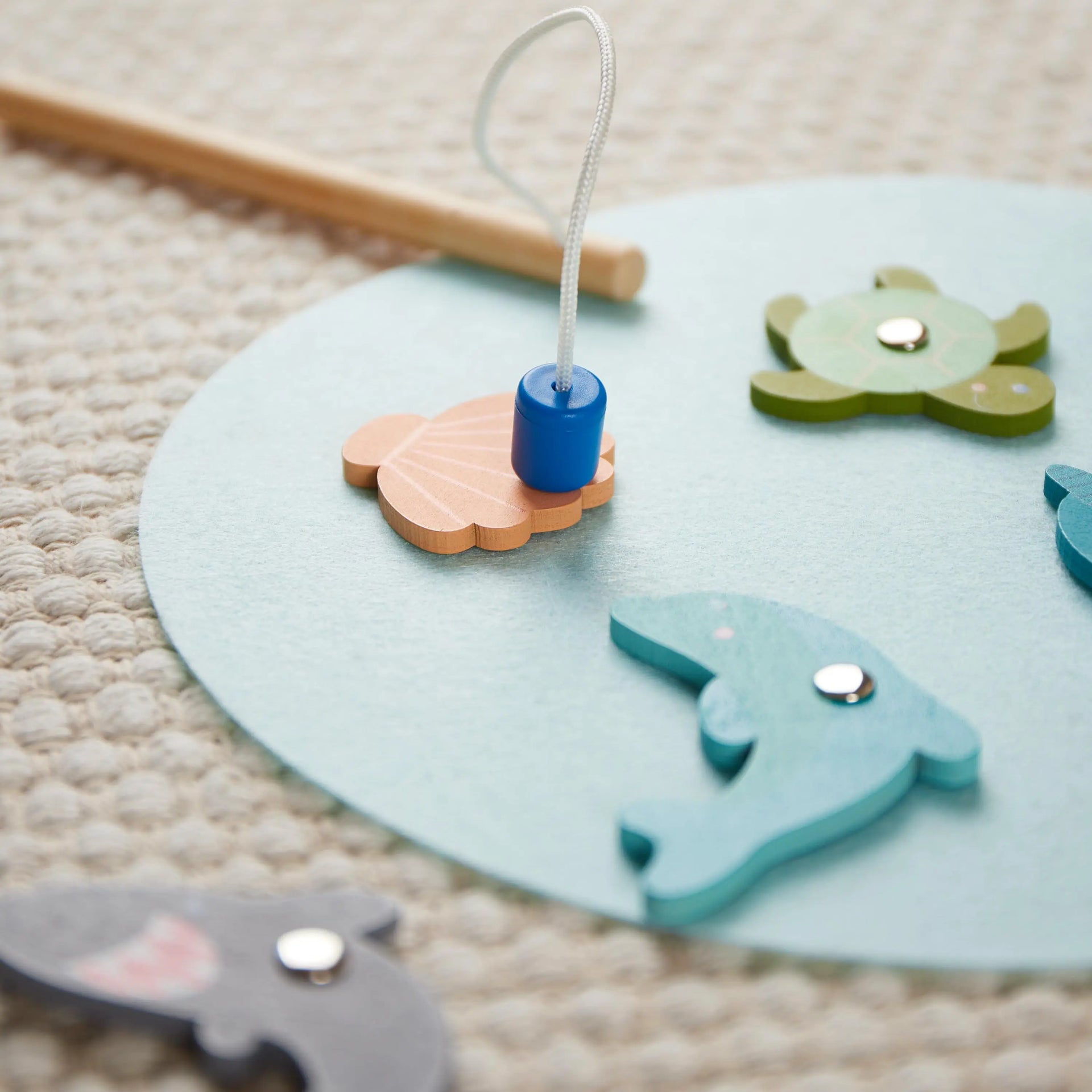 Angelspiel aus Holz für Kinder – Motorikspielzeug mit Fischen und Meerestieren zur Förderung der Feinmotorik