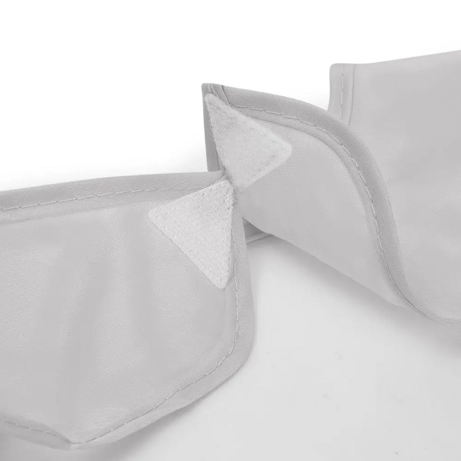 Real Madrid Baby Lätzchen grau Klettverschluss Detail verstellbar wasserdicht