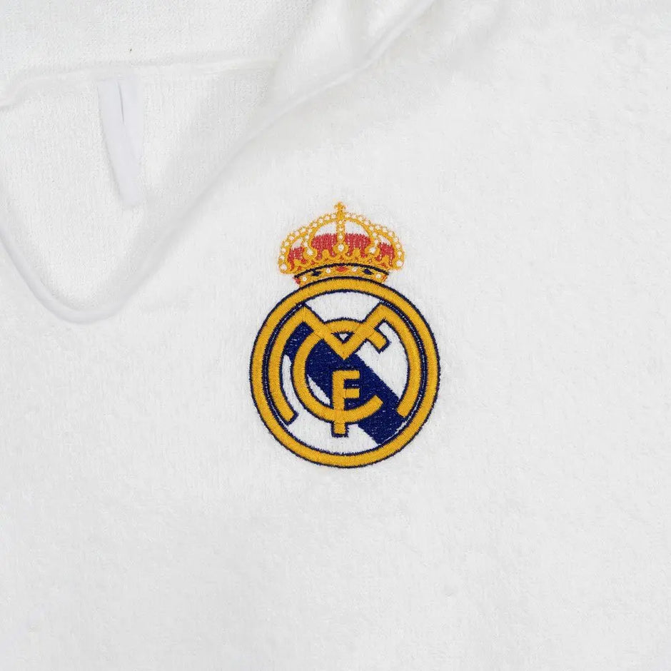 Real Madrid Logo Detail auf Poncho Handtuch Kinder weiß