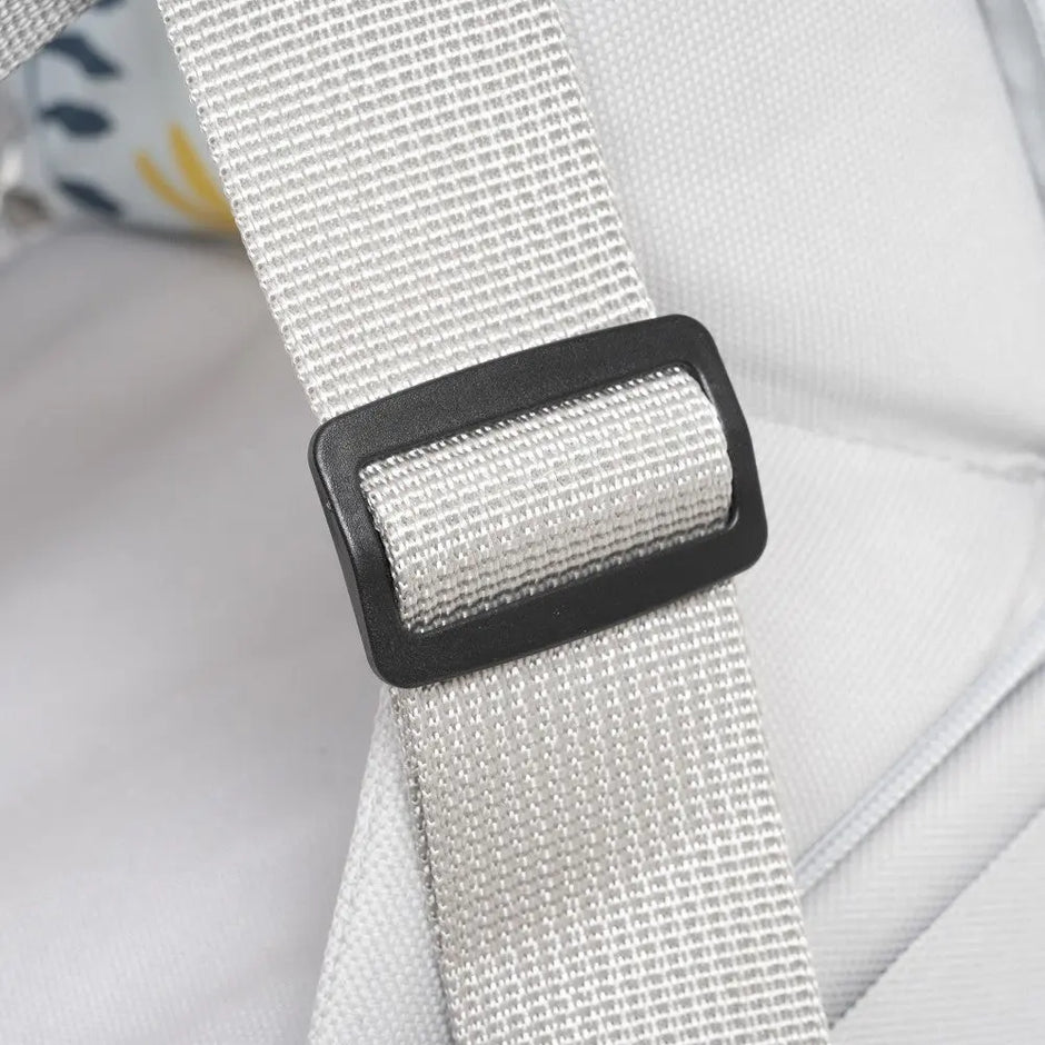 Tragbarer Reise-Hochstuhl Real Madrid Baby mit Tasche – verstellbarer Sicherheitsgurt Detail grau