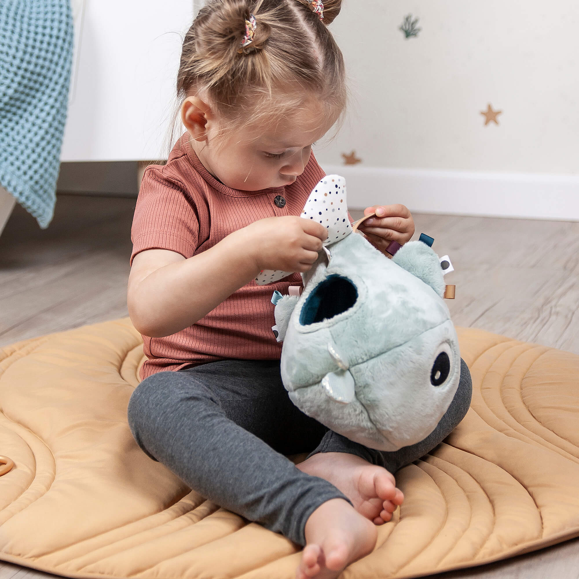 Versteckspiel Wally - Babylions